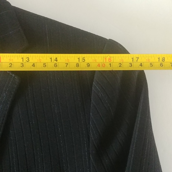 Franco Mirabelli Ladies Blazer Made In 🇨🇦 - Picture 14 of 16